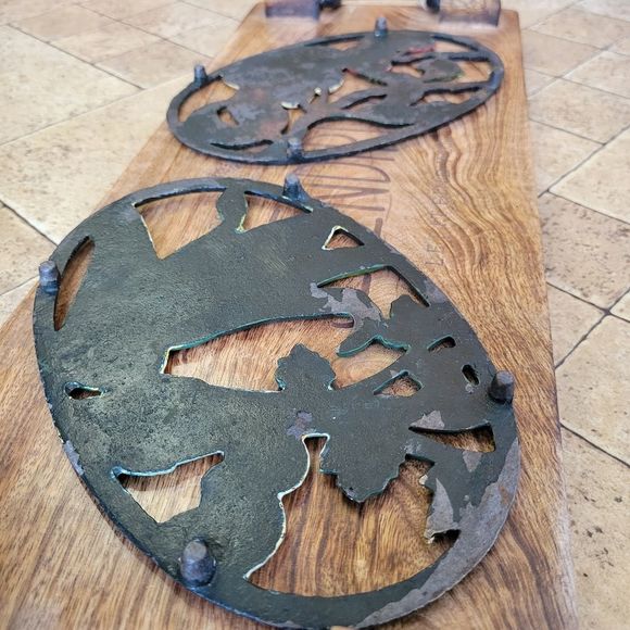 Cast Iron Potholders Vintage Vegetable Hot Plate Trivets - Picture 6 of 7